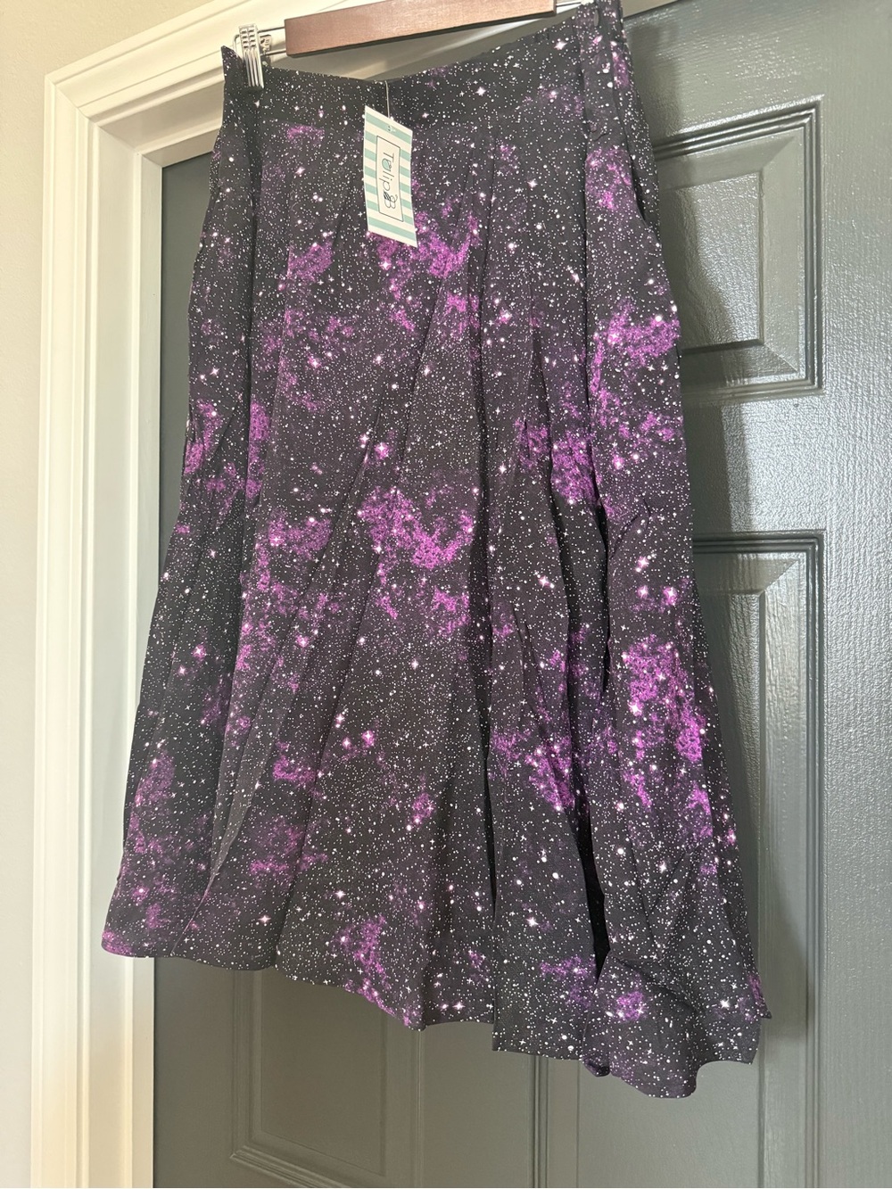 New Tulip B Galaxy Print Pleated Midi Skirt - Purple/Black